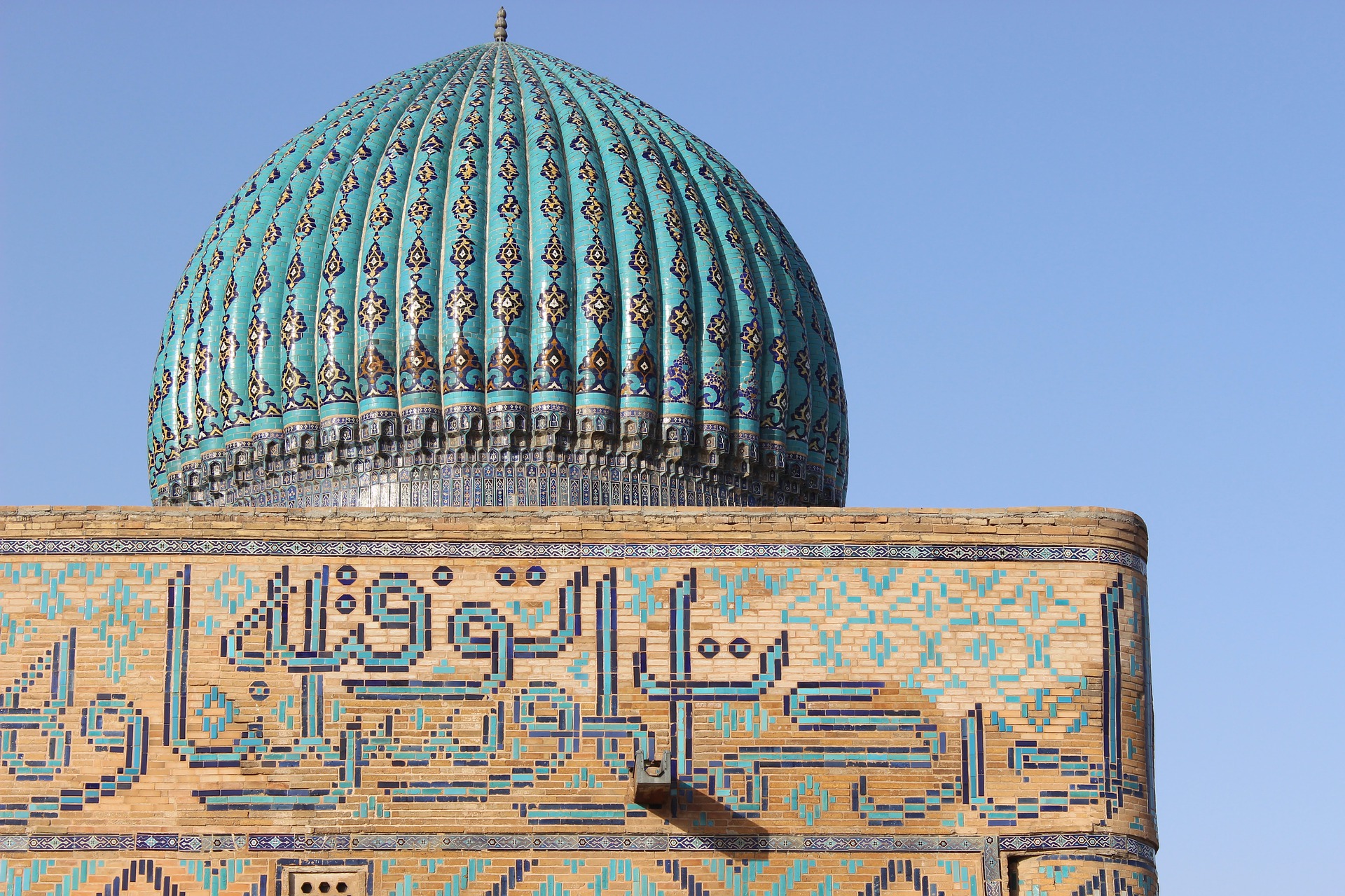 Приключения по Шелковому пути